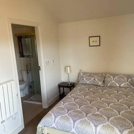 Apartment Self Catering At Beechwalk House. *